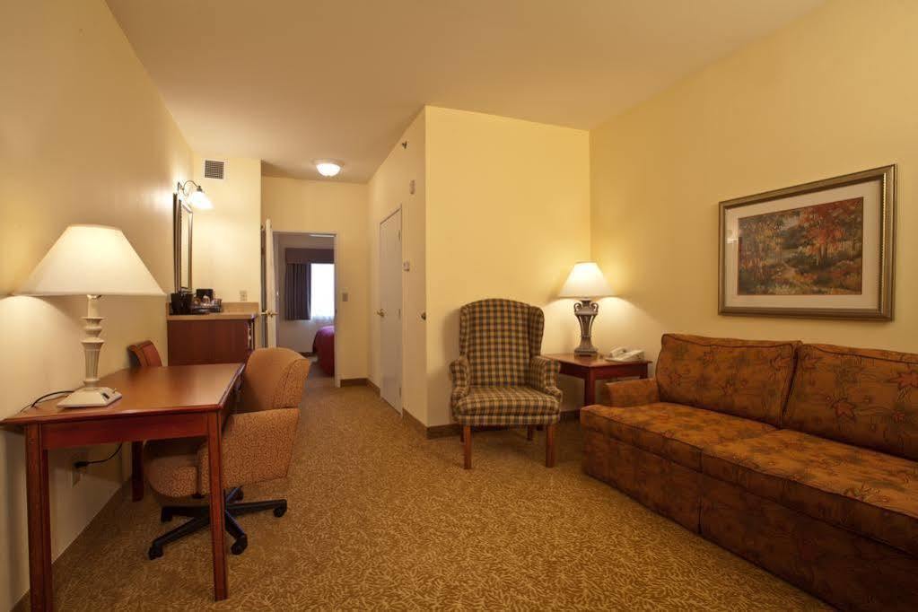 Country Inn & Suites By Radisson, Big Rapids, Mi Zimmer foto